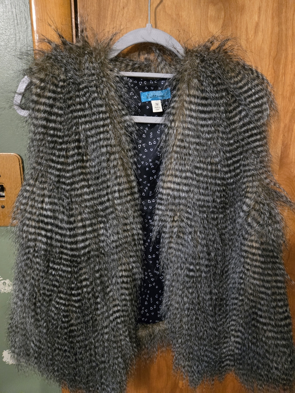 Buttons Faux Fur Vest in Gray